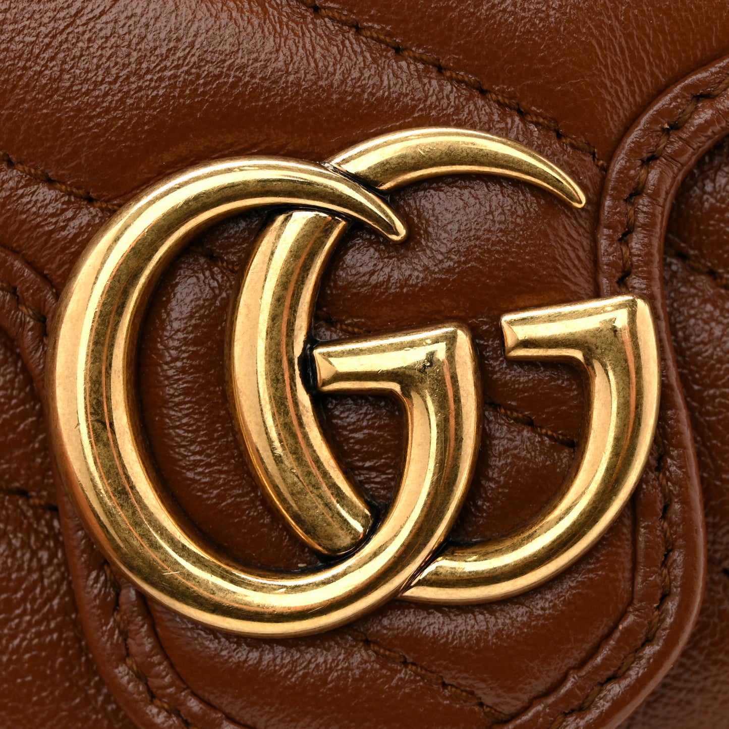 Azalea Calfskin Matelasse Diagonal Super Mini GG Marmont Shoulder Bag Cuir