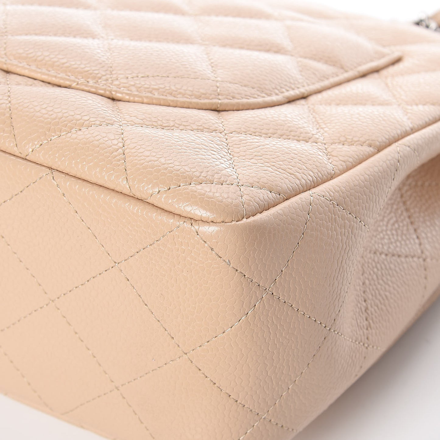 Caviar Quilted Jumbo Single Flap Beige Clair