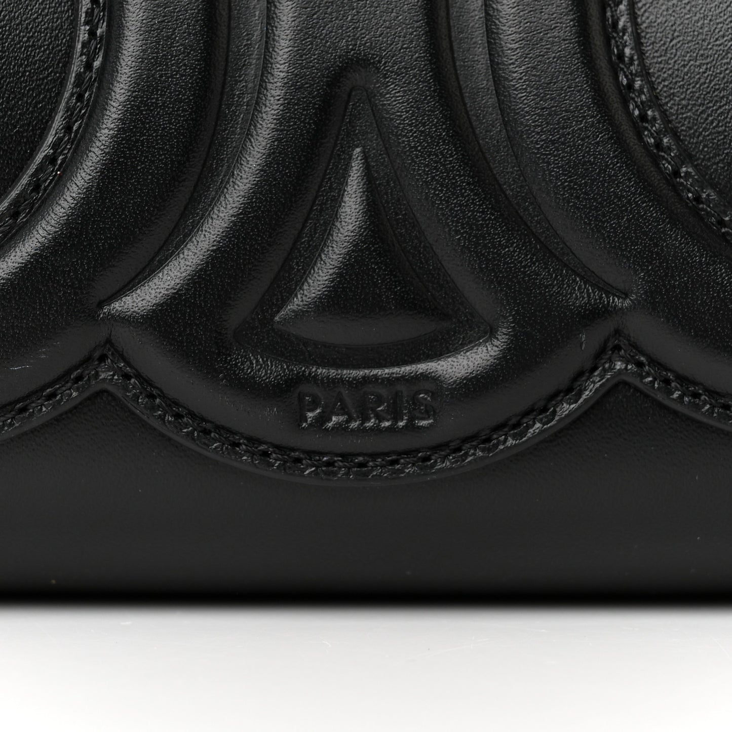 Smooth Calfskin Cuir Triomphe Shoulder Bag Black