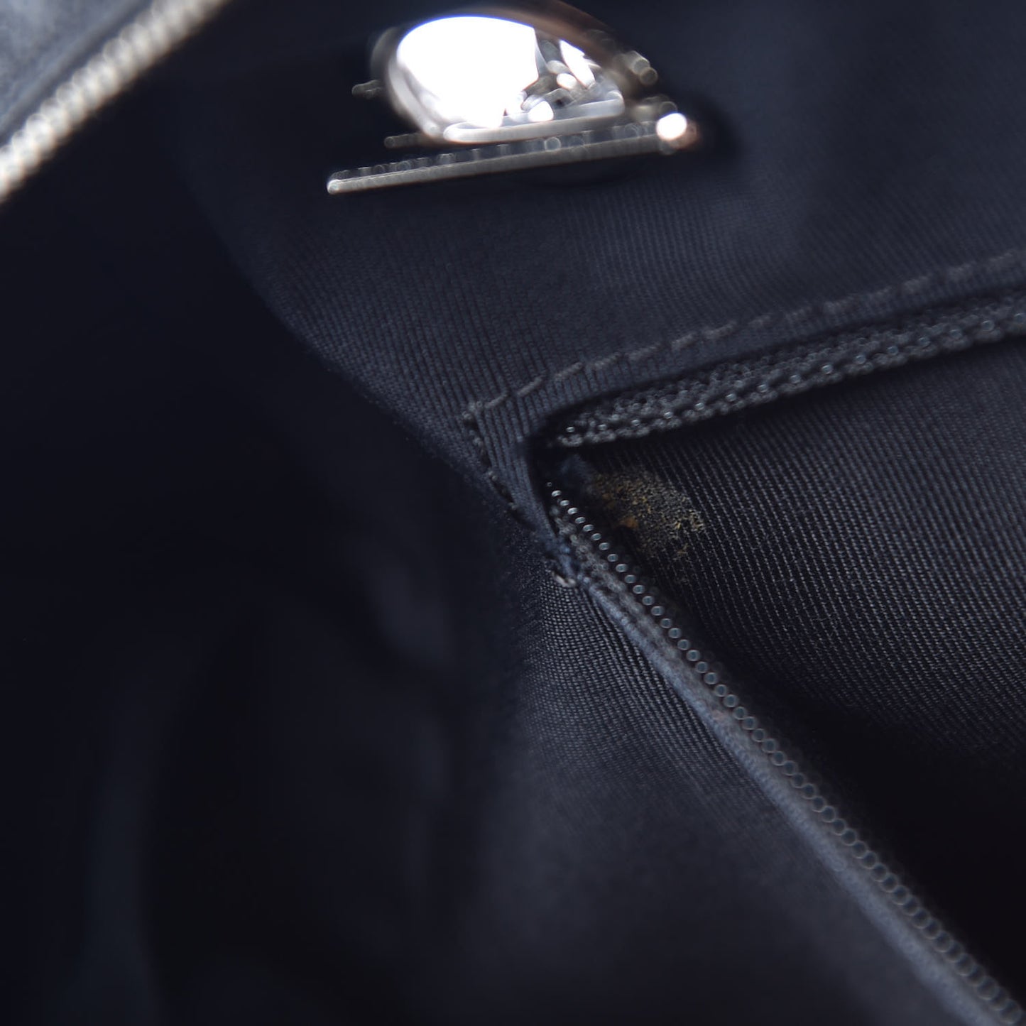Caviar Quilted Timeless CC Shoulder Bag Black