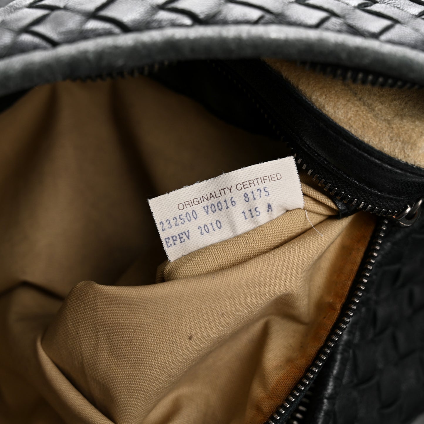 Nappa Intrecciato Large Belly Veneta Hobo Black