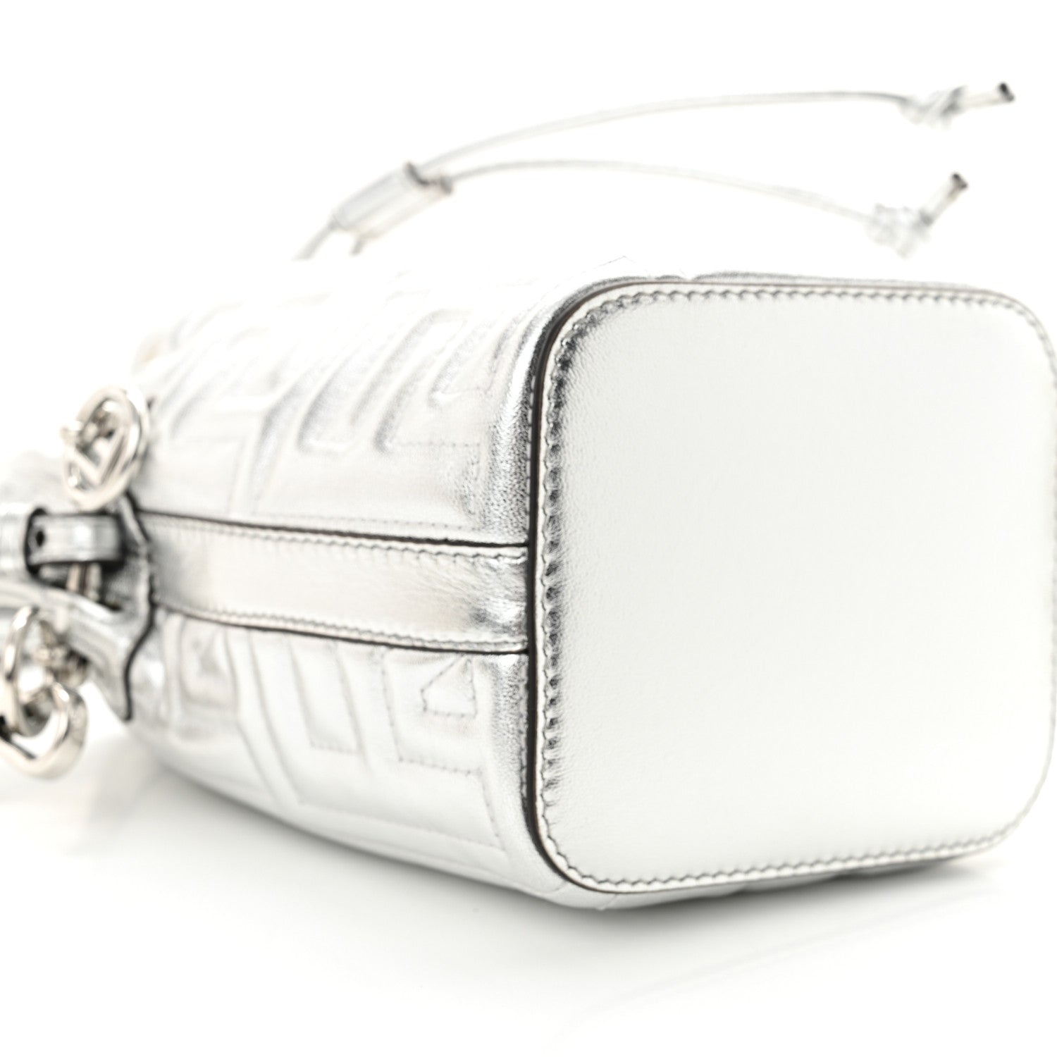 Fendi X MARC JACOBS Agnello Laminato Trapunta FF Mini Mon Tresor Bucket Bag Argento 9 of 10