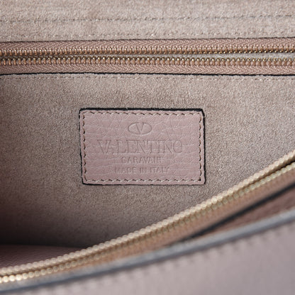 Valentino Garavani Pebbled Calfskin Rockstud Single Handle Flap Bag Poudre 6 of 9