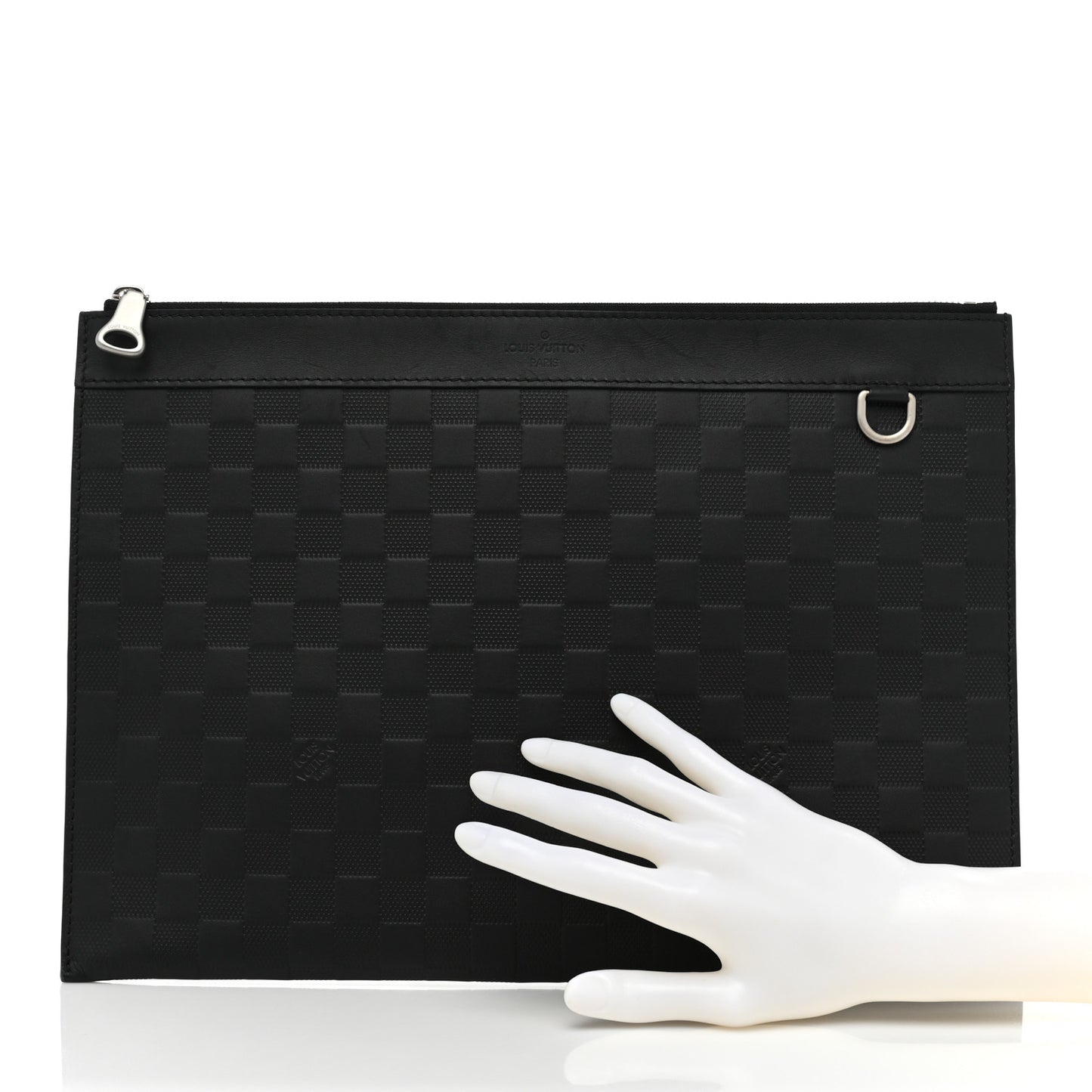 Damier Infini Discovery Pochette GM Onyx