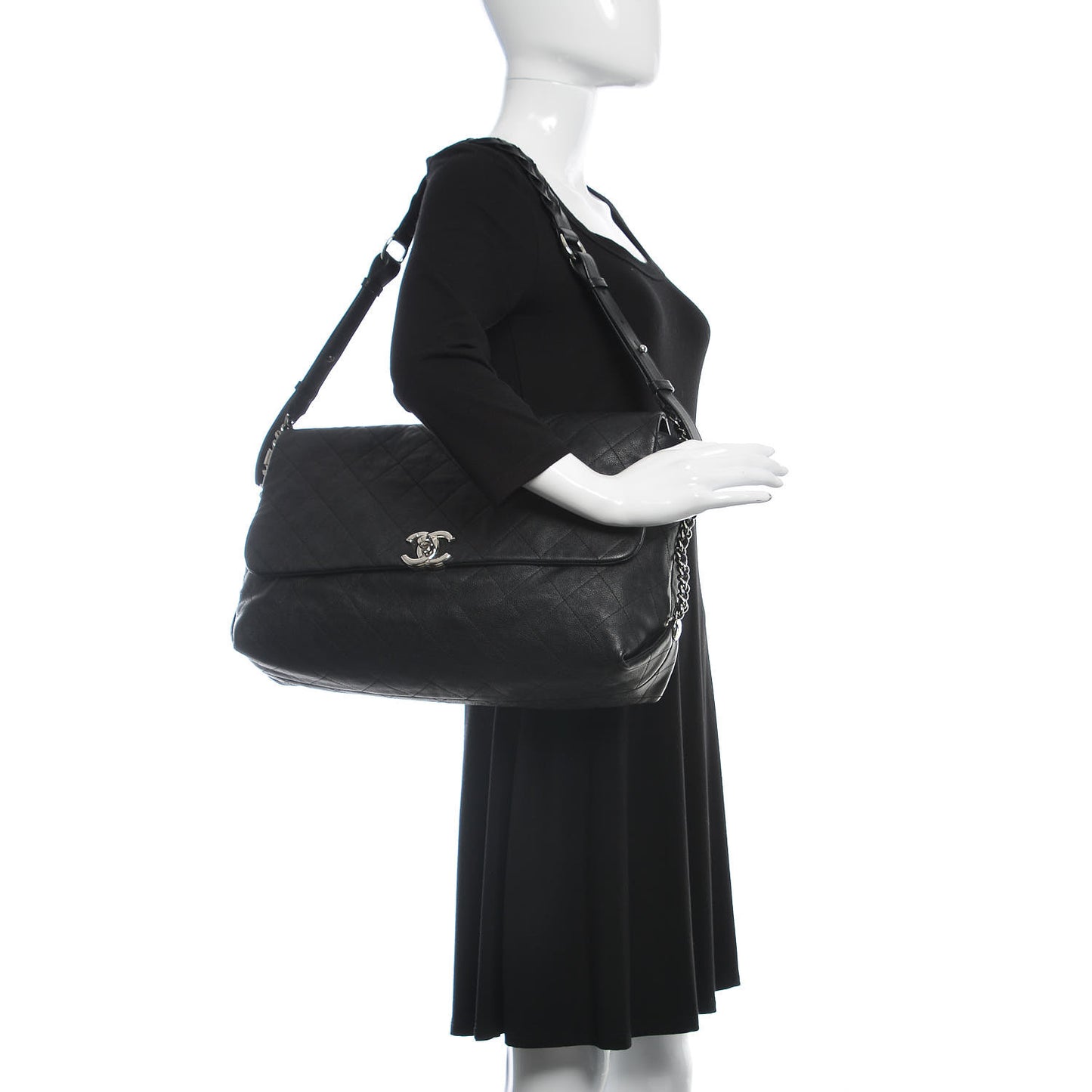 Grained Calfskin Stitched Large Braided With Style Flap Black