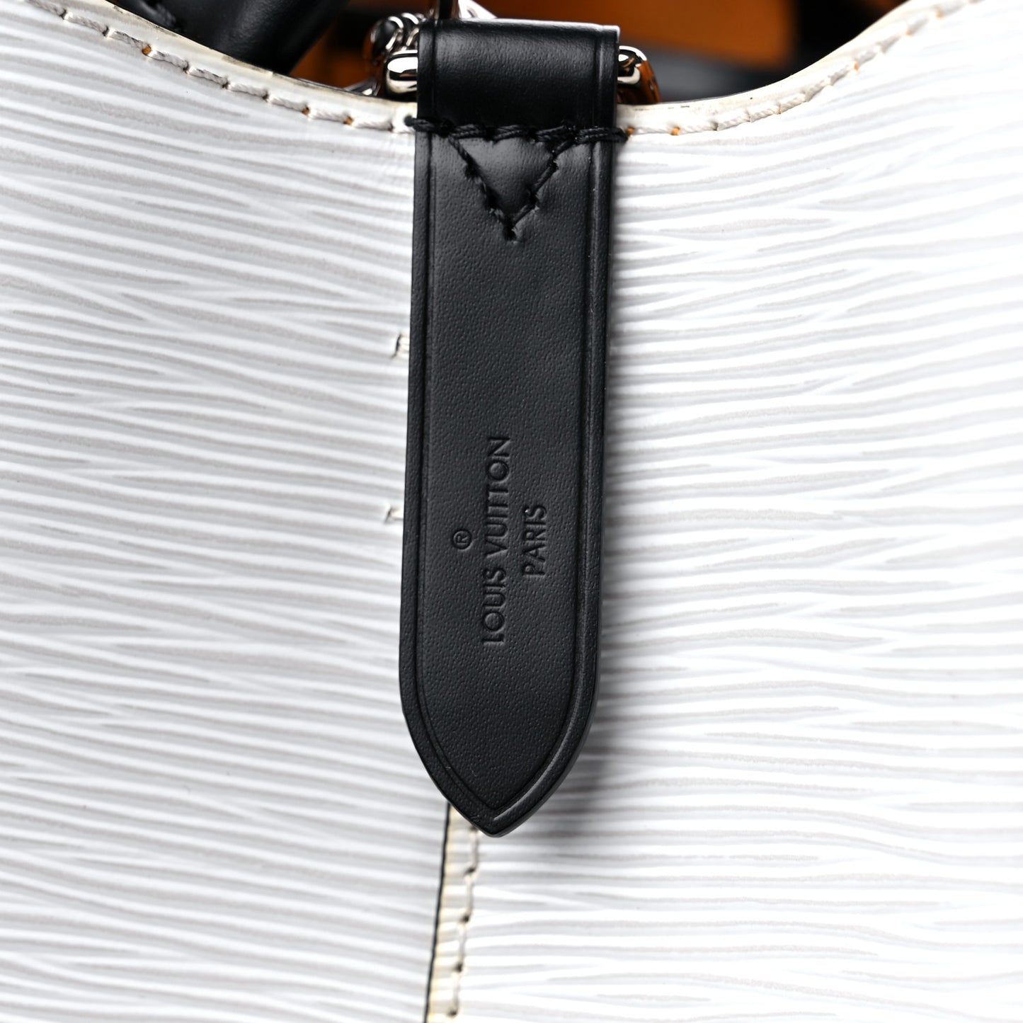 Epi Neonoe White