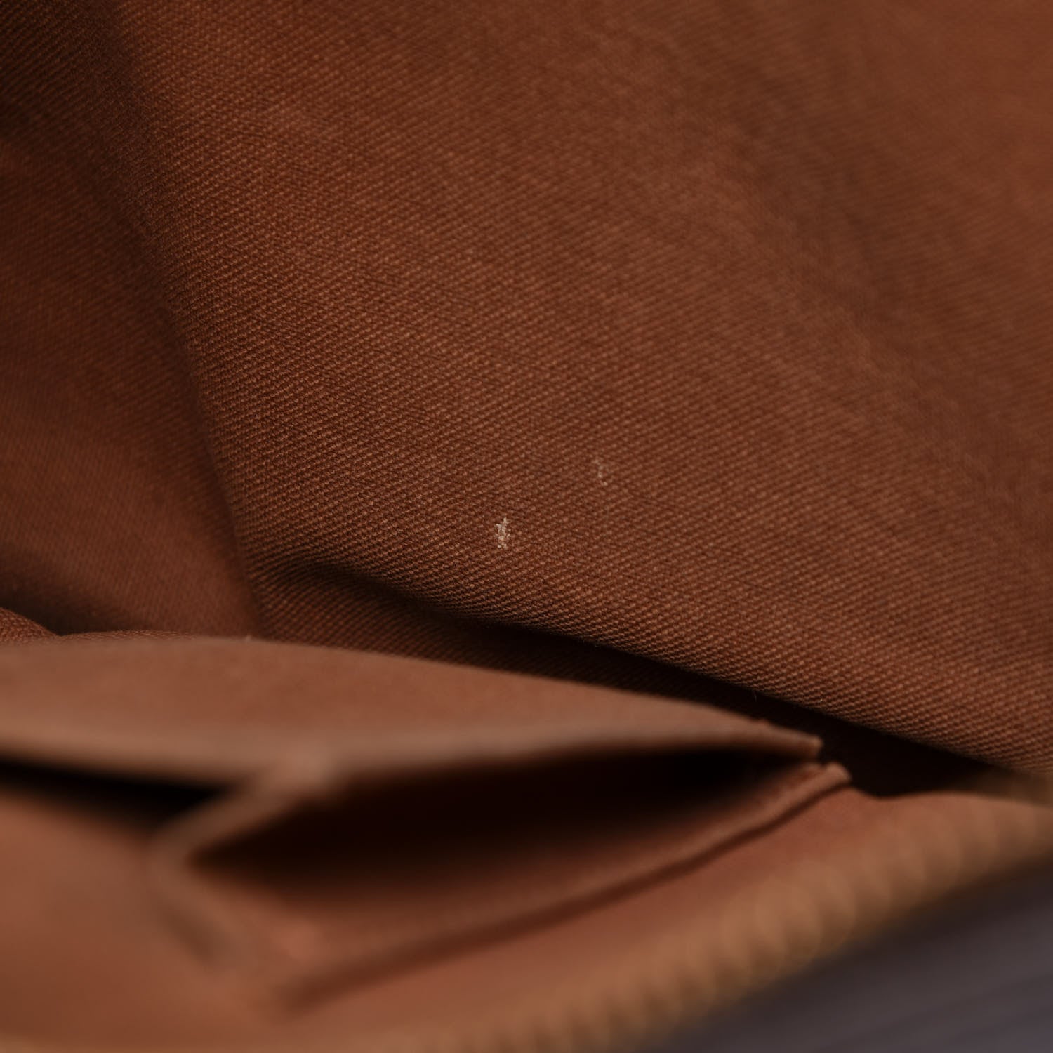 Louis Vuitton Monogram Cabas Mezzo 11 of 14