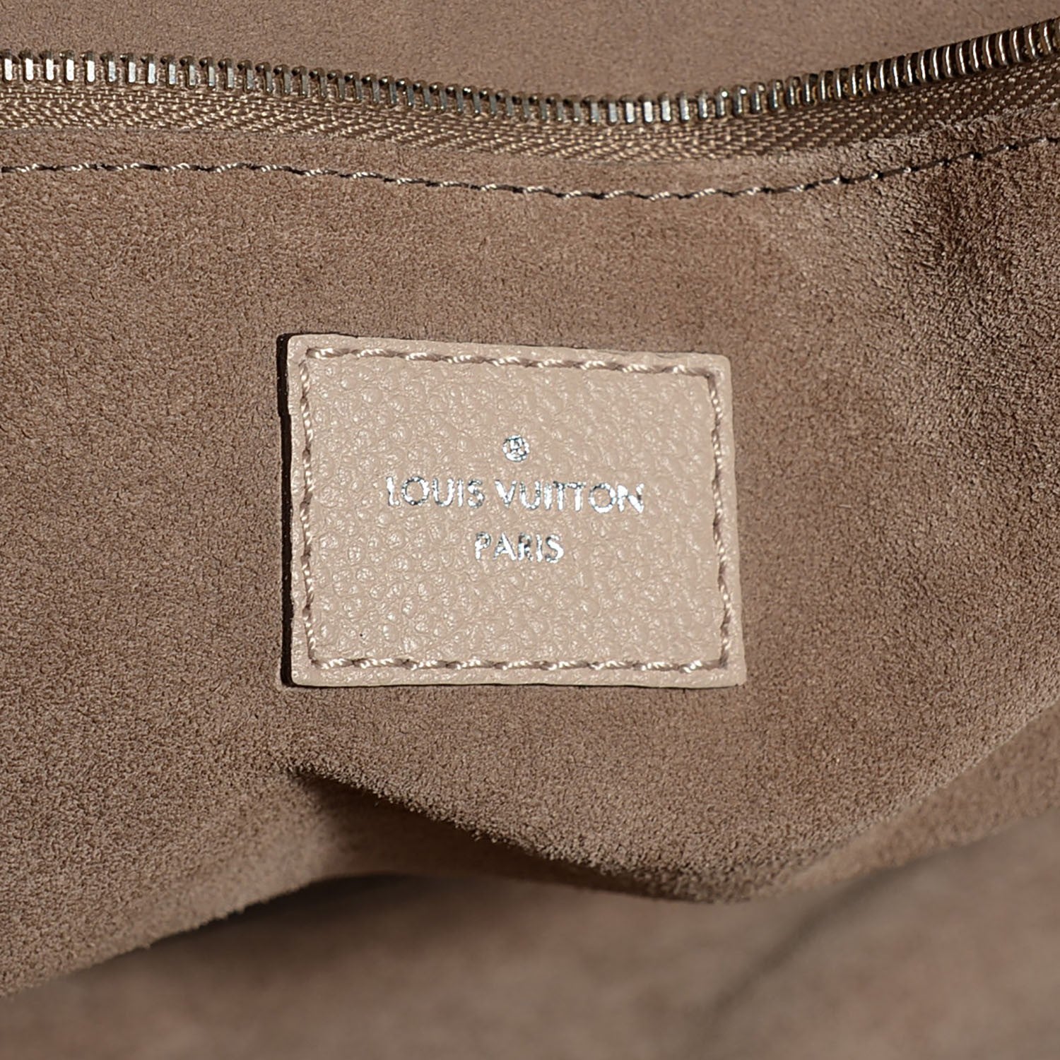 Louis Vuitton Veau Cachemire Soft Lockit MM Galet 27 of 32