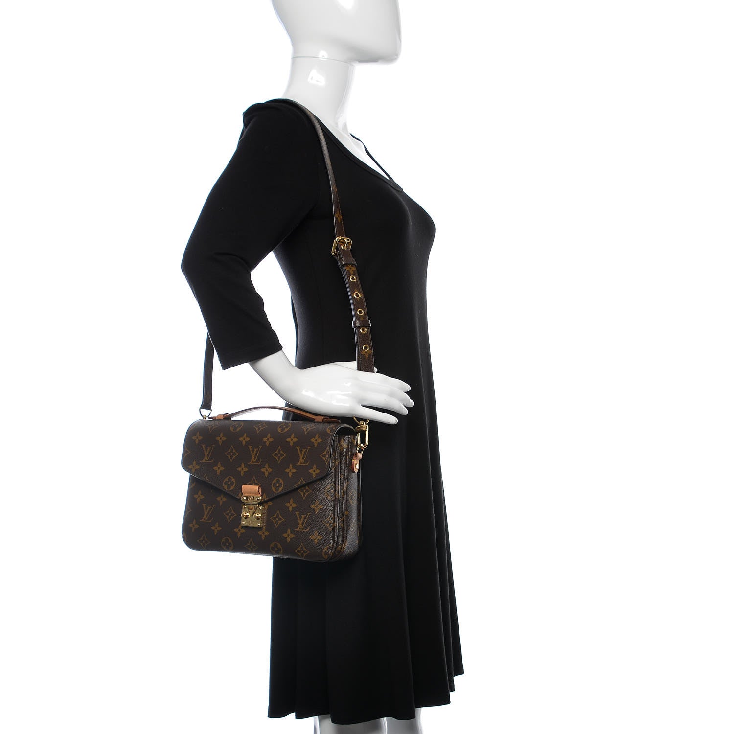 Louis Vuitton Monogram Pochette Metis 2 of 10