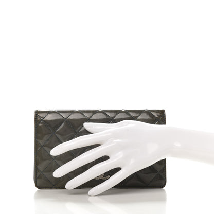 Chanel Patent Quilted Brilliant Yen Wallet Blue Fonce 2 of 12