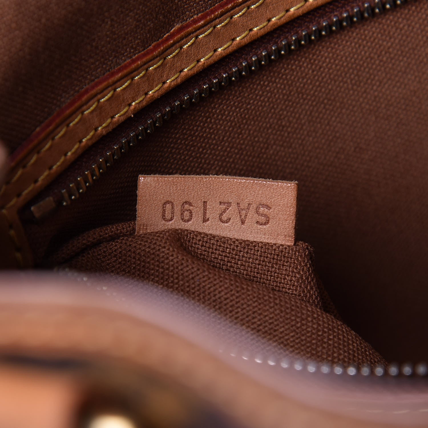 Louis Vuitton Monogram Batignolles Horizontal 6 of 18
