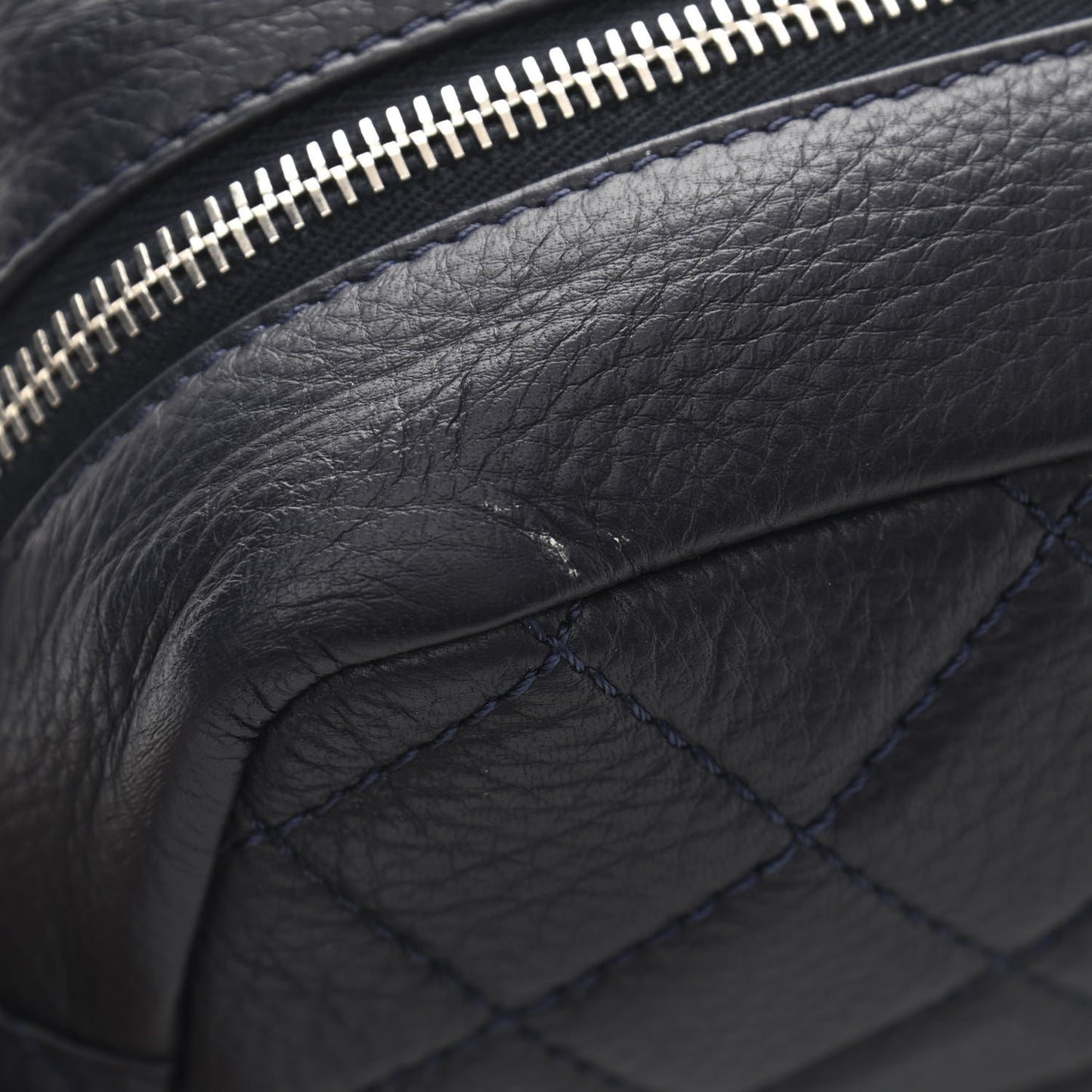 Deerskin Quilted Casual Journey Flap Dark Blue