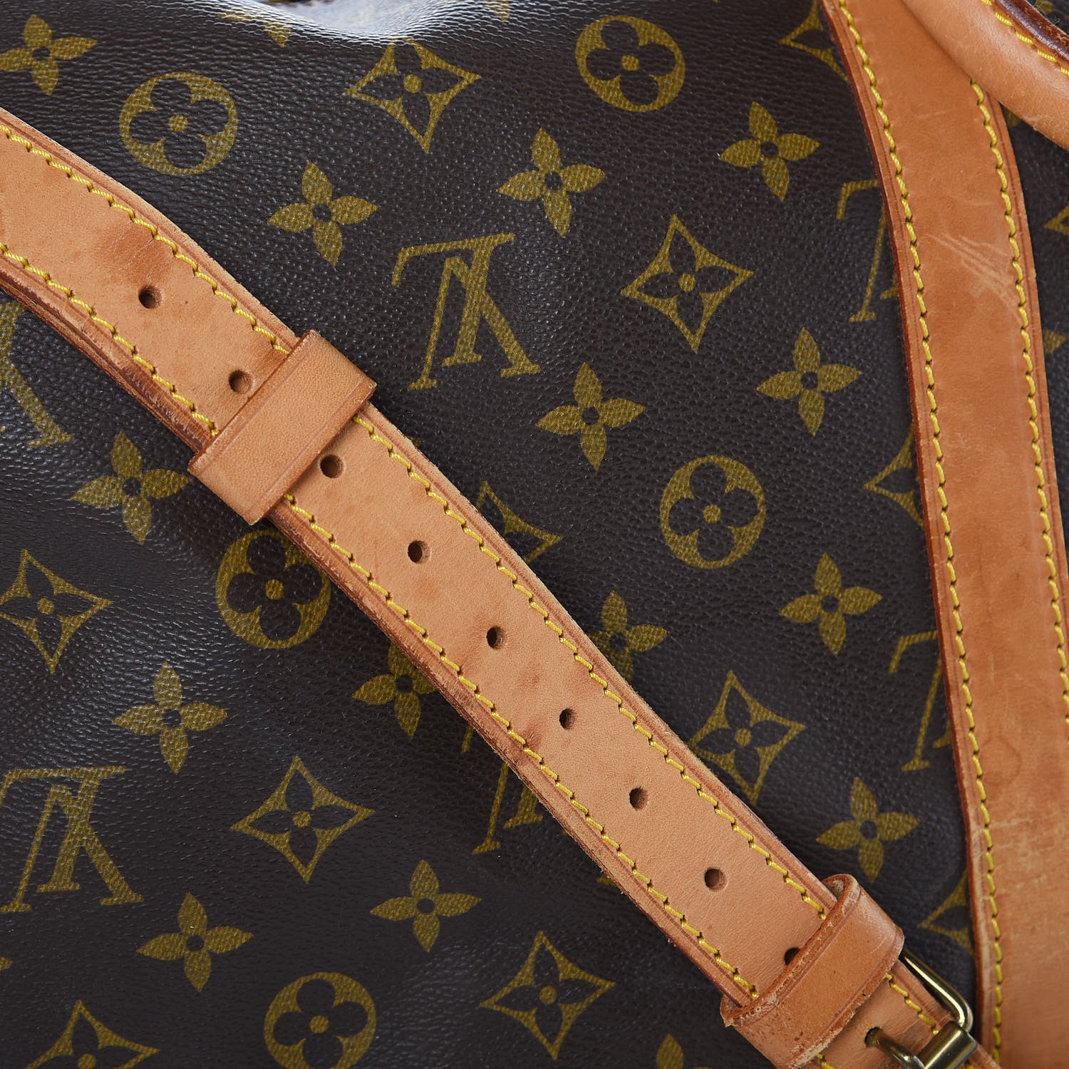 Louis Vuitton Monogram Keepall Bandouliere 55 16 of 19