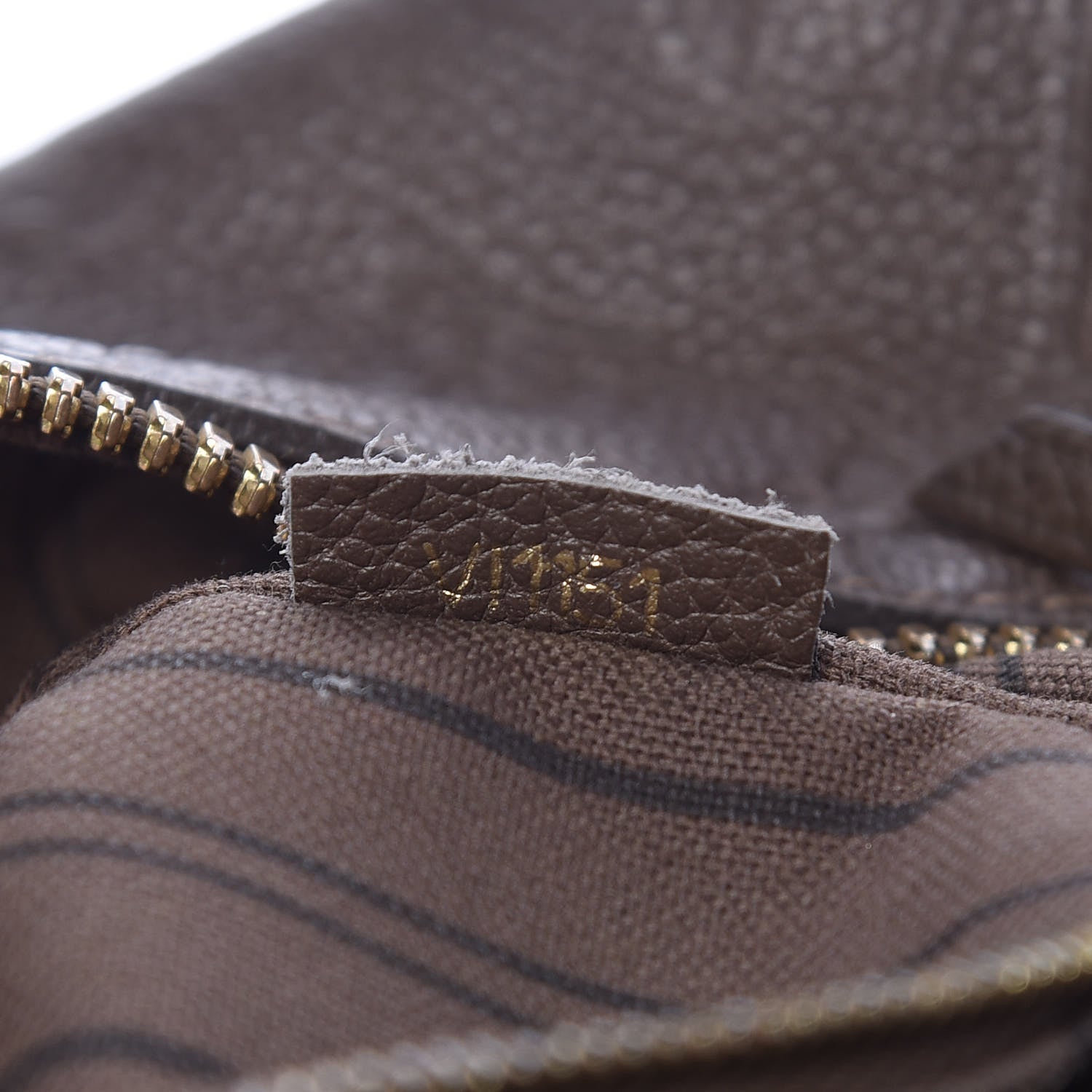 Louis Vuitton Empreinte Lumineuse GM Ombre 23 of 24