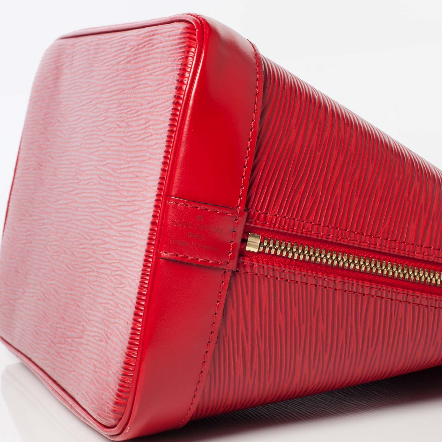 Louis Vuitton Epi Alma Red 6 of 9