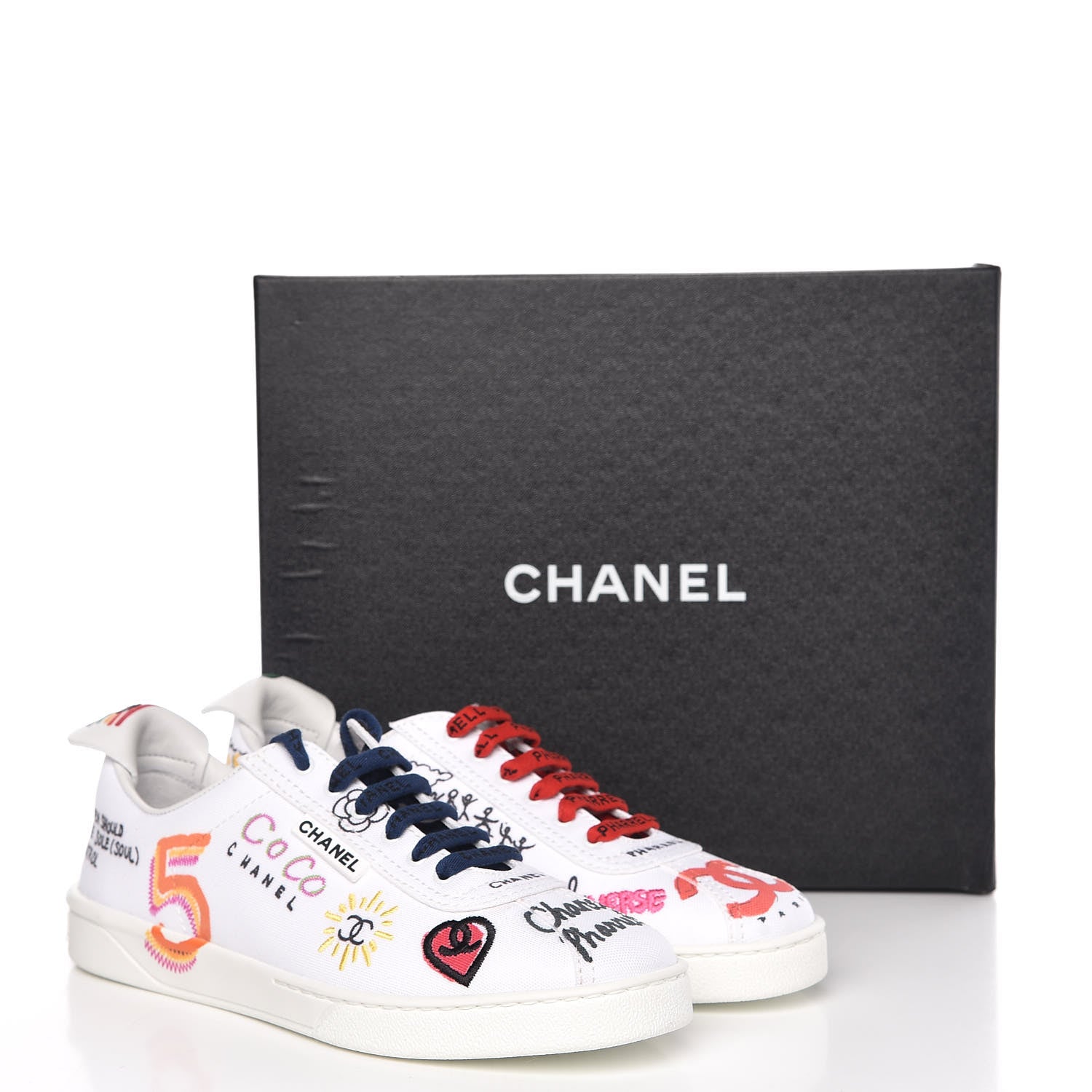 Chanel x Pharrell Williams Womens Canvas Sneakers 38.5 White 10 of 10