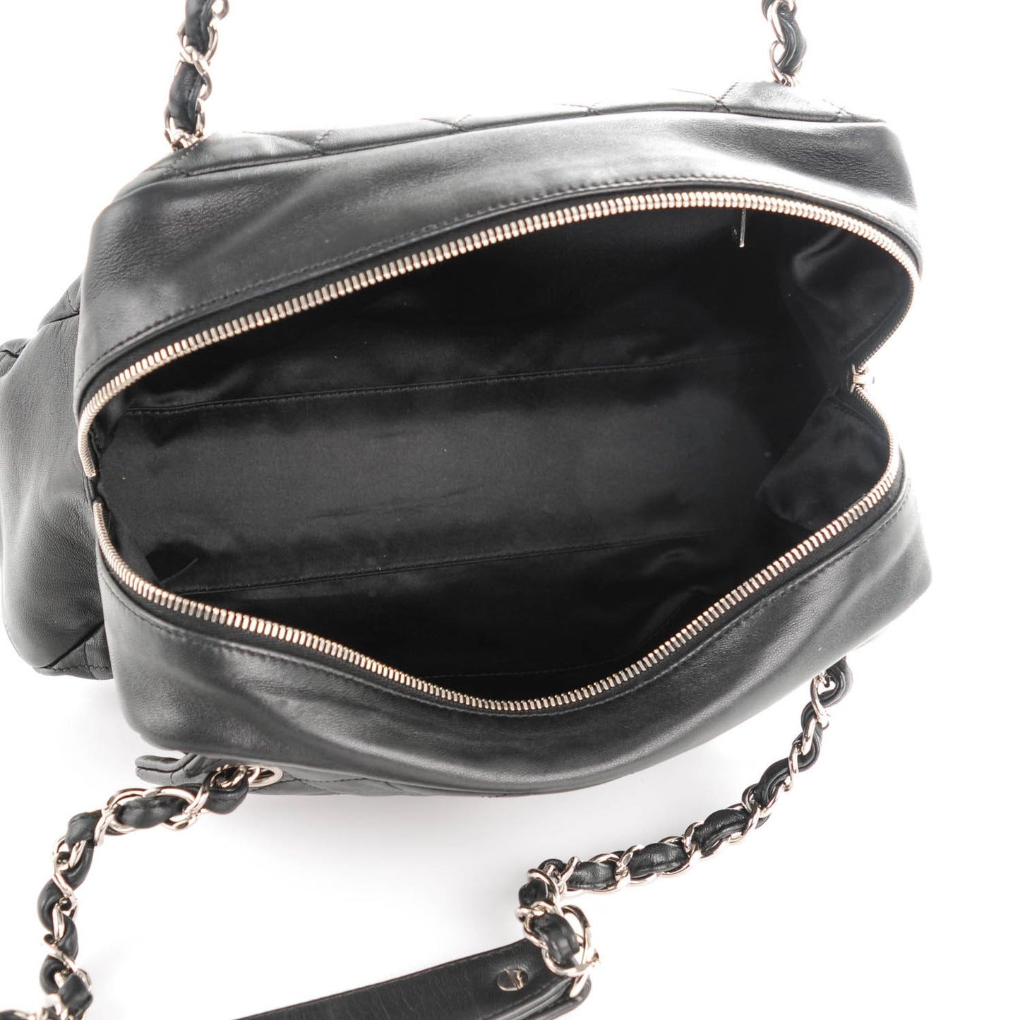 Lambskin Quilted Medium Chain Around Tote Black