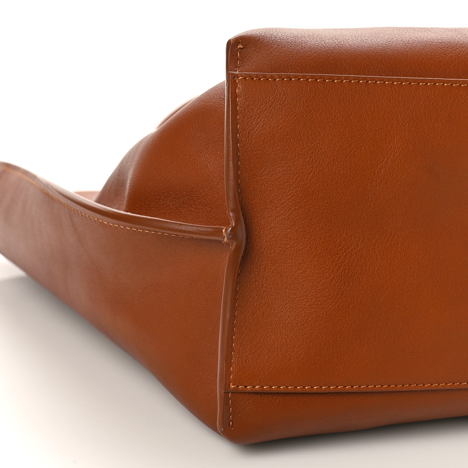 Chloe Smooth Calfskin Medium Vick Tote Caramel 8 of 9