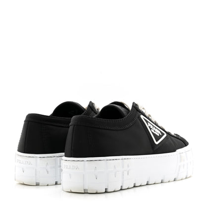 Prada Re-Nylon Gabardine Triangle Logo Double Wheel 50mm Sneakers 38.5 Black 4 of 7