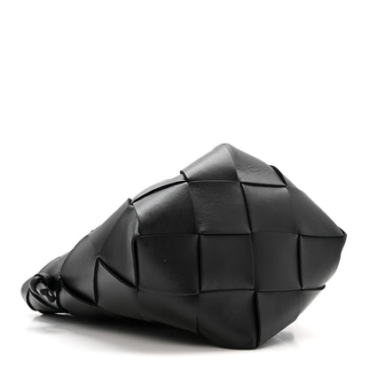 Bottega Veneta Nappa Maxi Intrecciato Clasp Bucket Bag Black 4 of 11
