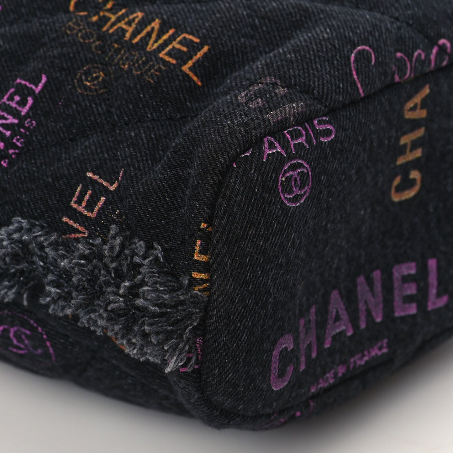 Denim Quilted Mood Small Bucket With Chain Black Multicolor