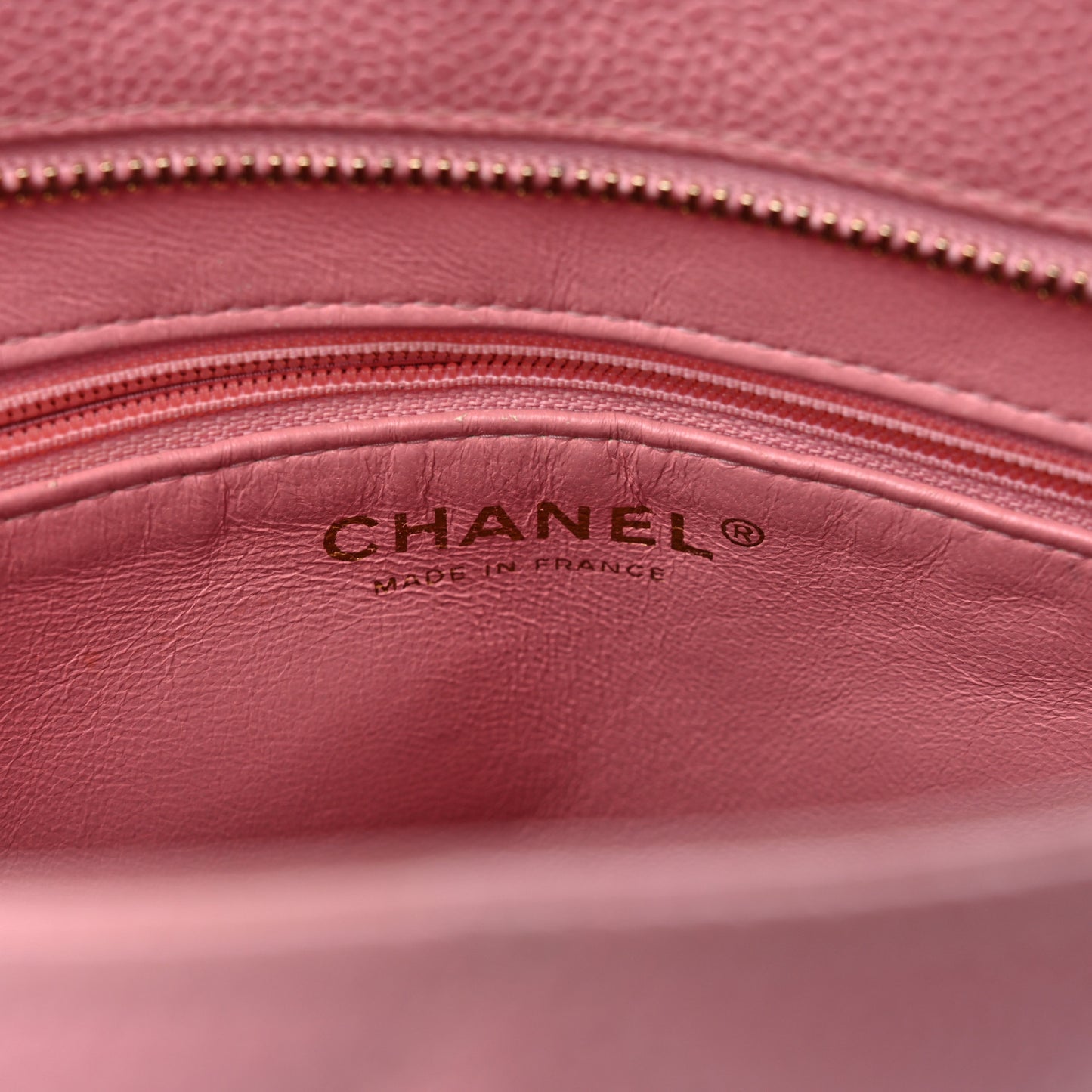 Caviar Quilted Medallion Tote Light Pink