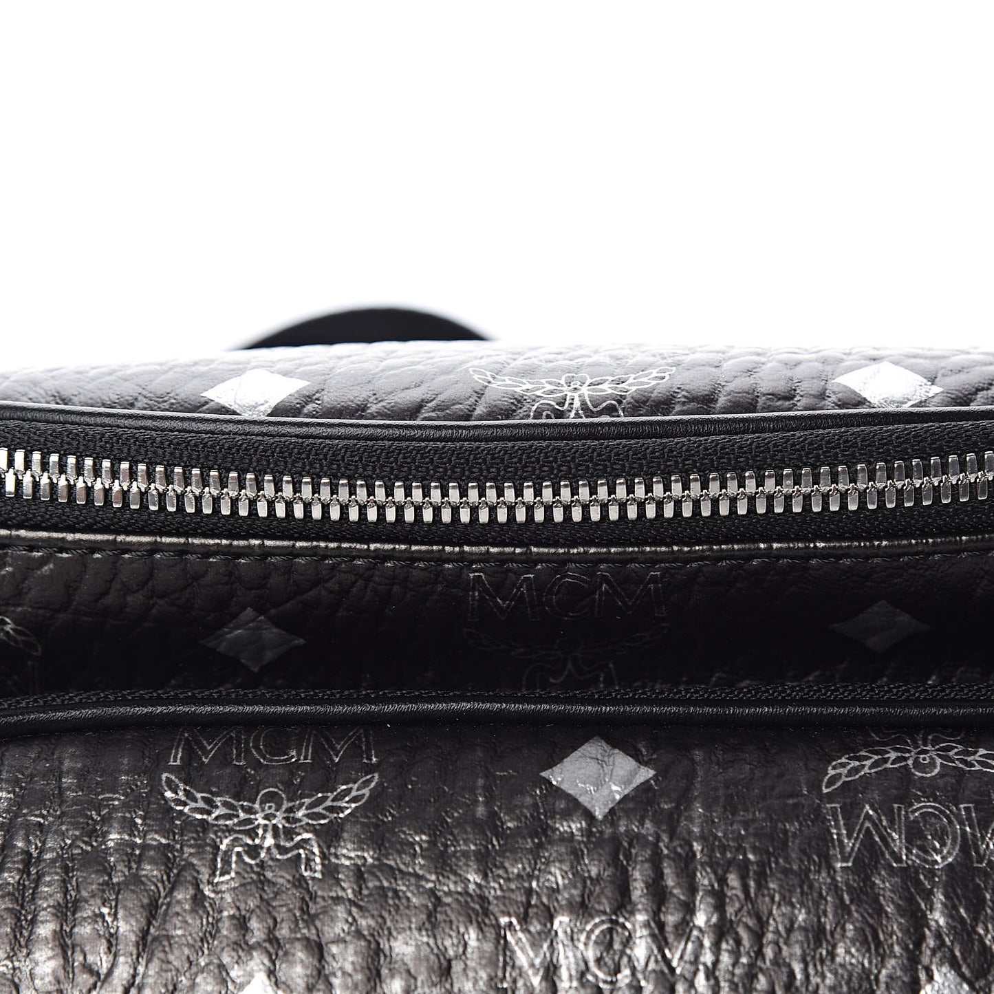 Gradation Visetos Medium Belt Bag Silver