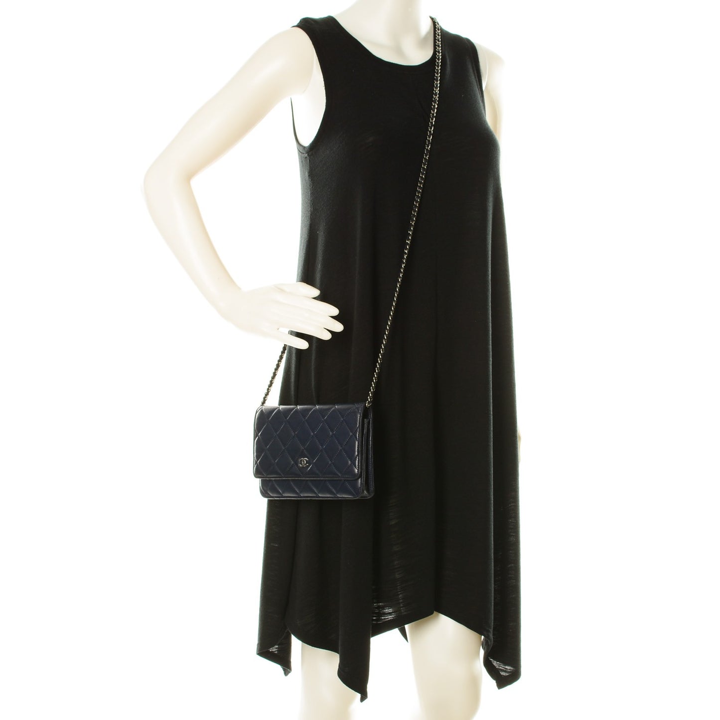 Lambskin Quilted Wallet On Chain WOC Navy Blue