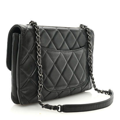 Chanel Lambskin Quilted Medium Trendy CC Flap Black 3 of 9