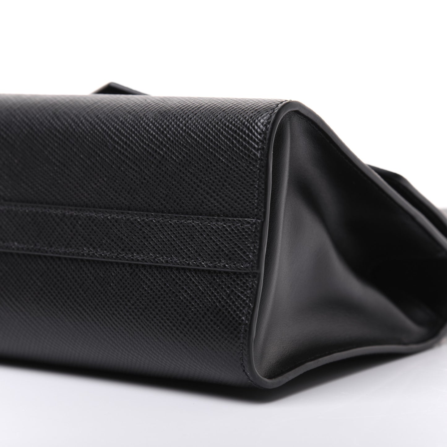 Saffiano Cuir Calfskin Monochrome Patches Envelope Flap Chain Shoulder Bag Black