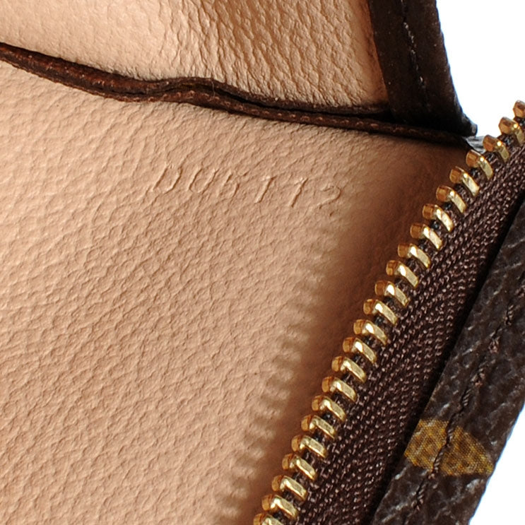 Louis Vuitton Monogram Toiletry Pouch 19 5 of 9