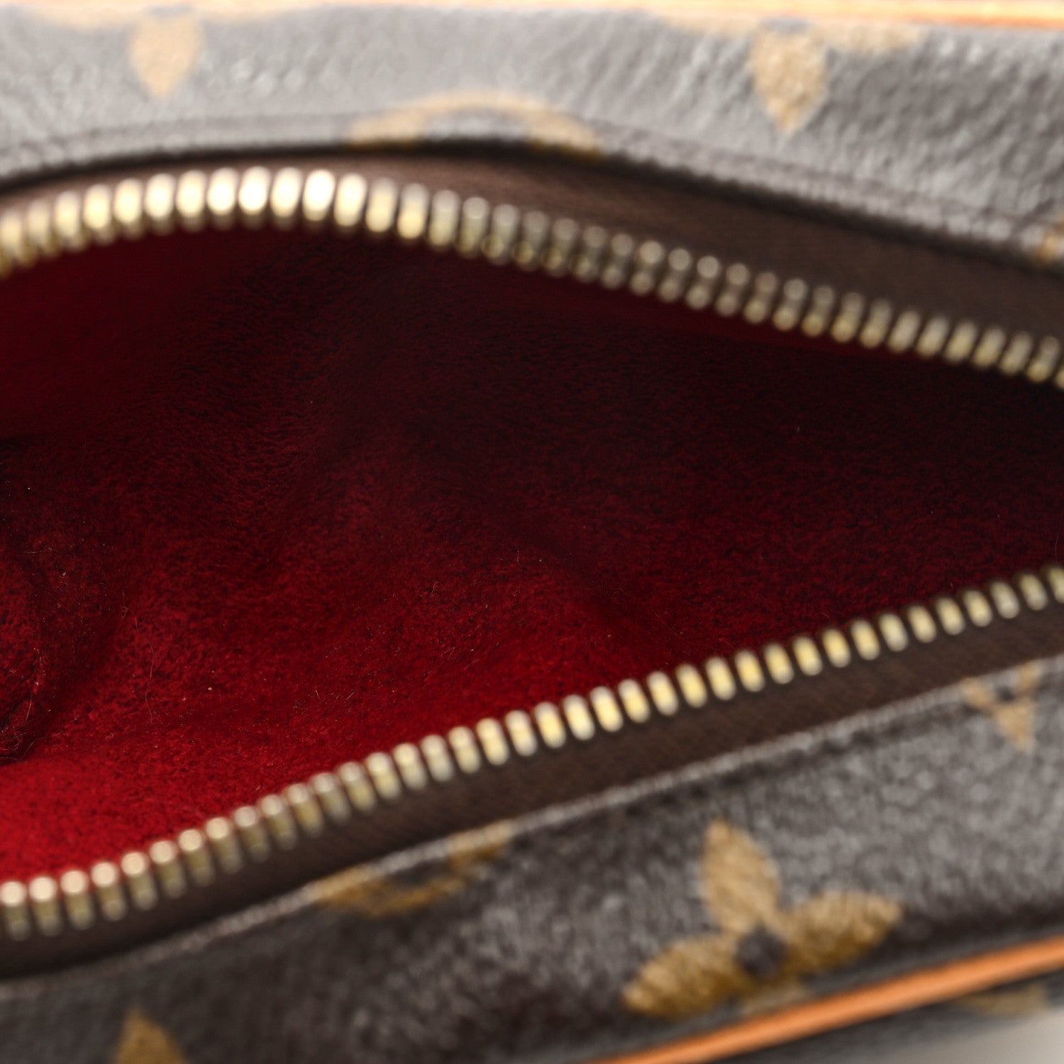 Louis Vuitton Monogram Wapity 5 of 6