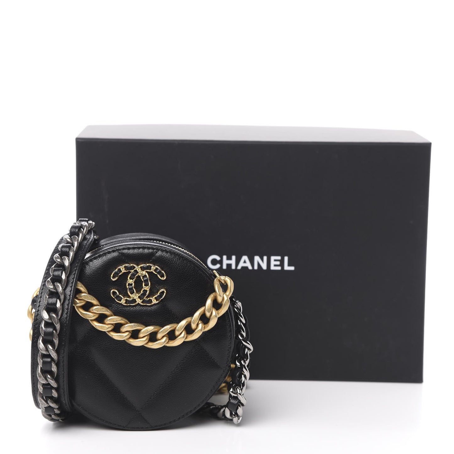 Shiny Goatskin Quilted 19 Round Clutch With Chain Black