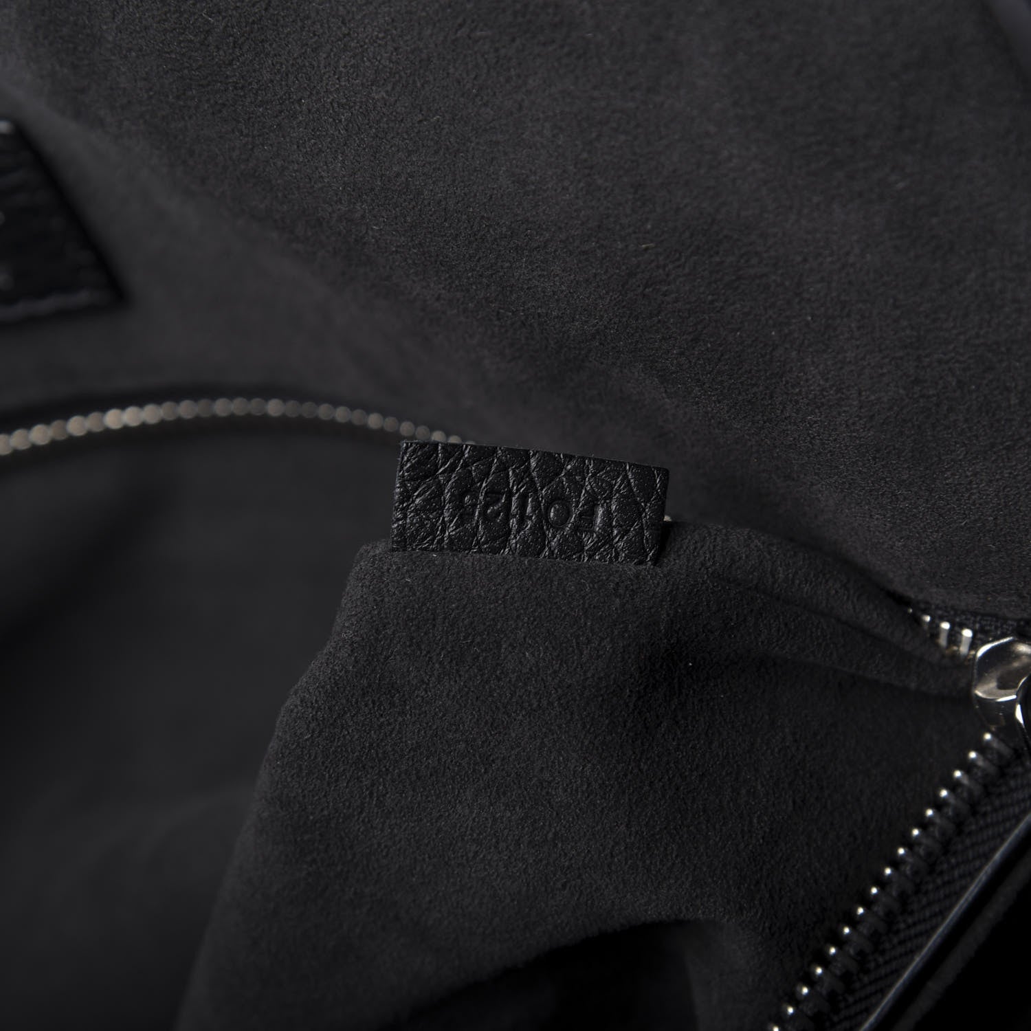 Louis Vuitton Taurillon Greenwich Black 9 of 9