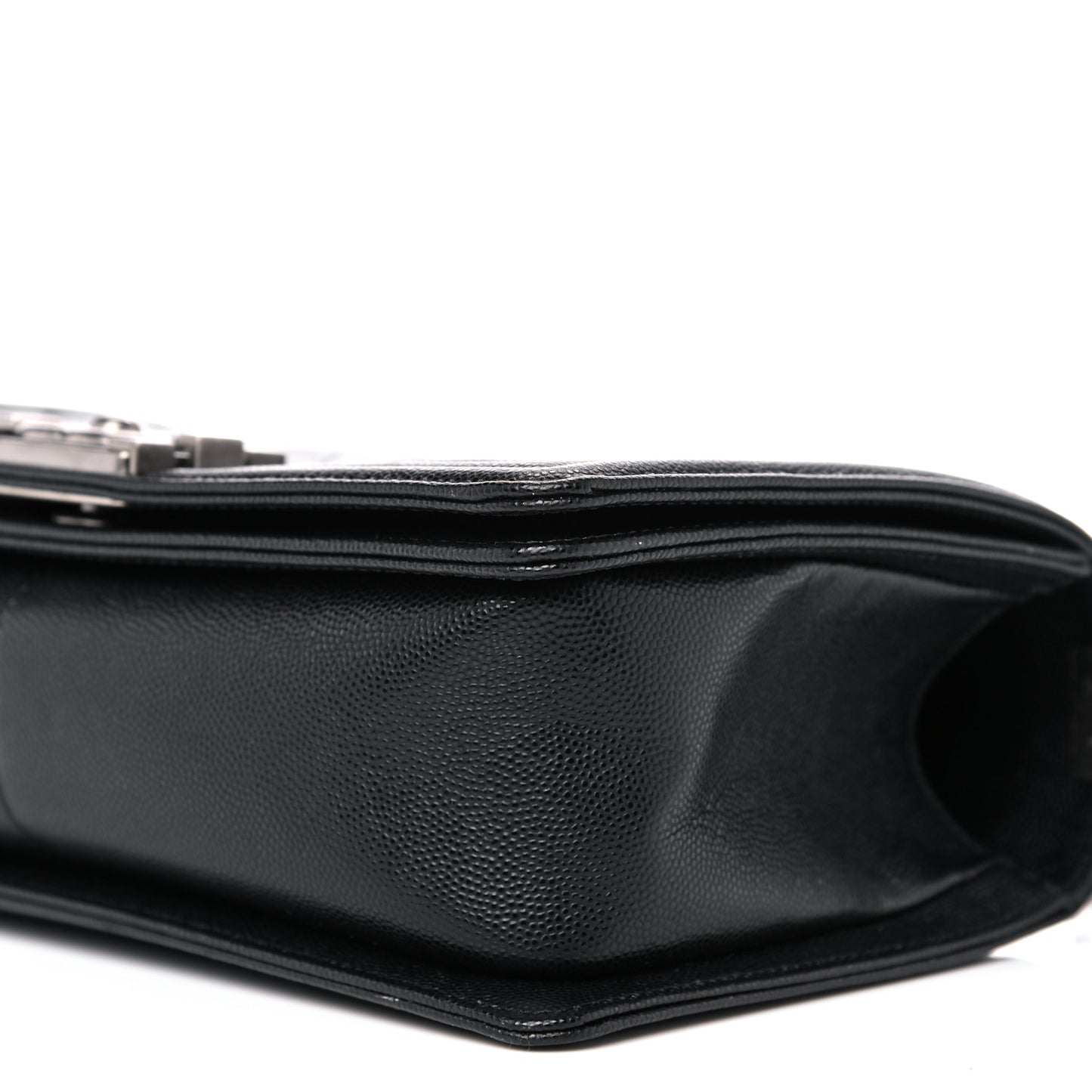 Caviar Quilted Medium Boy Flap Black