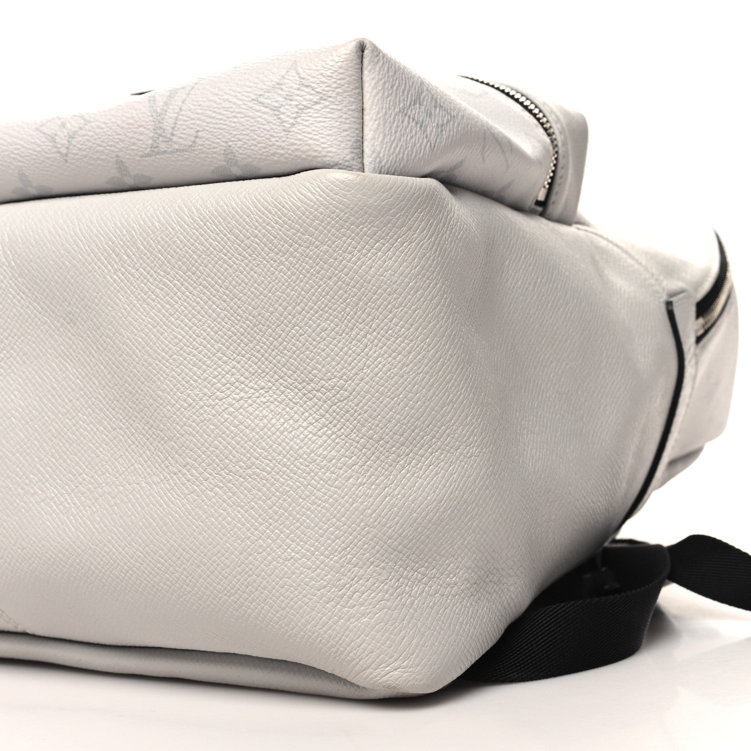 Louis Vuitton Taiga Monogram Discovery Backpack PM White 9 of 9