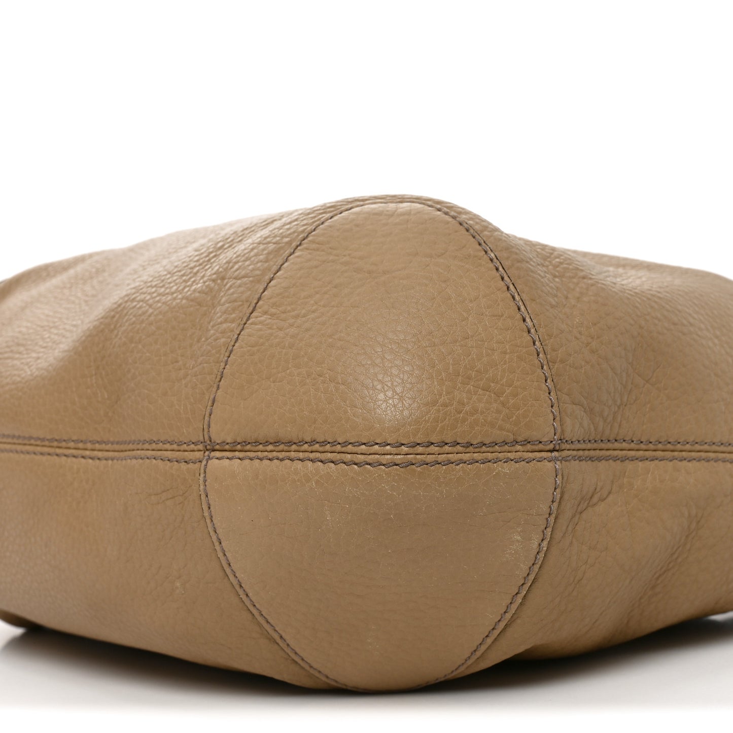 Pebbled Calfskin Medium Soho Chain Hobo Camelia