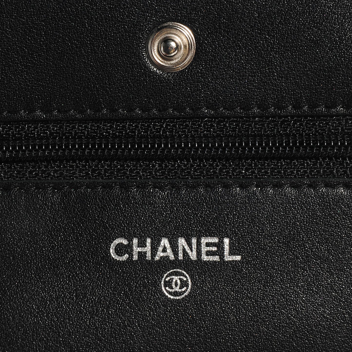 Caviar Timeless CC Wallet on Chain WOC Black