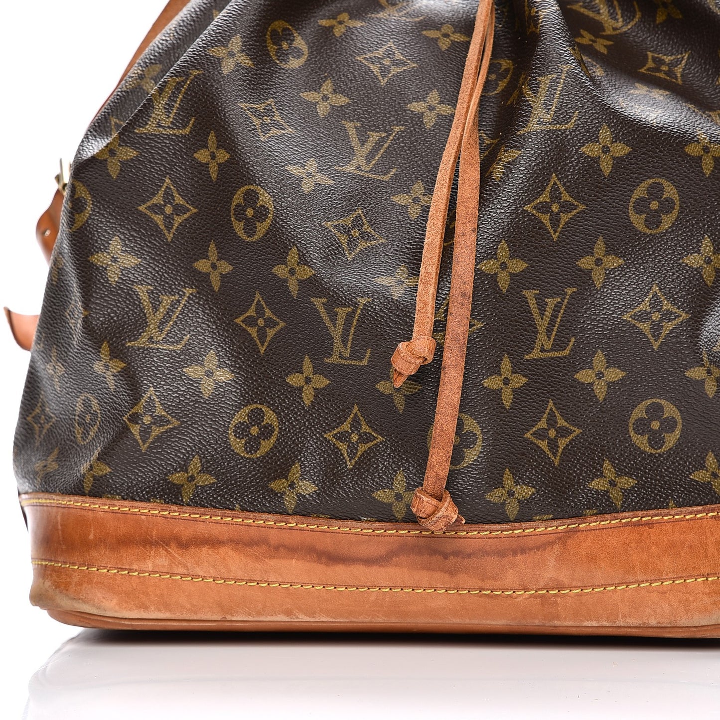 Monogram Noe