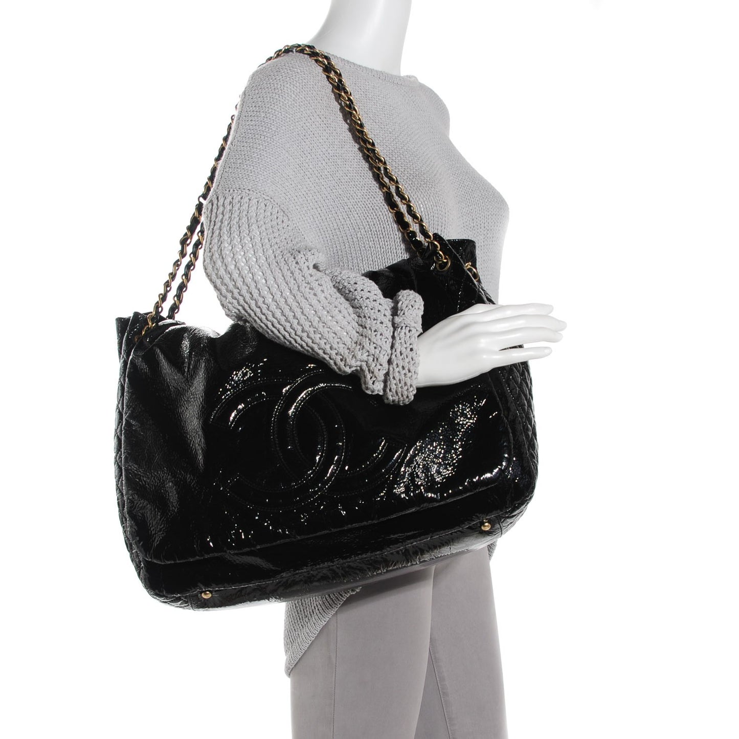 Vinyl Rock and Chain XL Flap Black