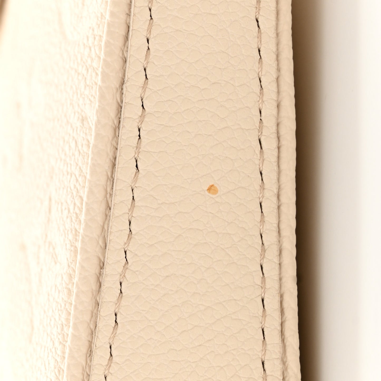 Empreinte Easy Pouch On Strap Cream