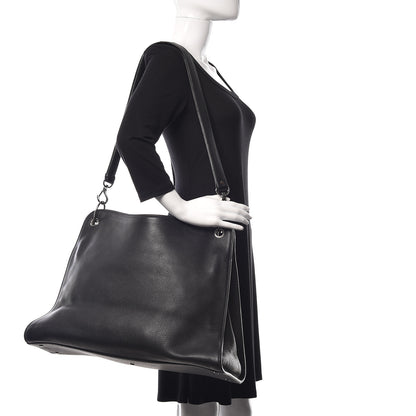 Gucci Grained Calfskin Large Shoulder Bag Black 2 of 16