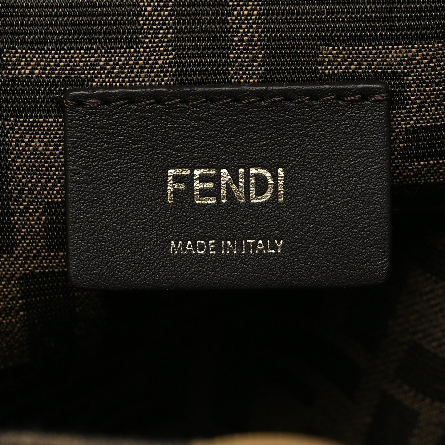 Shiny Nappa Medium Fendi First Poudre