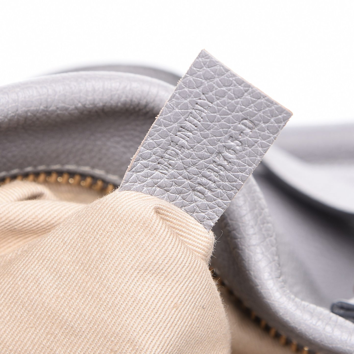 Calfskin Medium Paraty Cashmere Grey