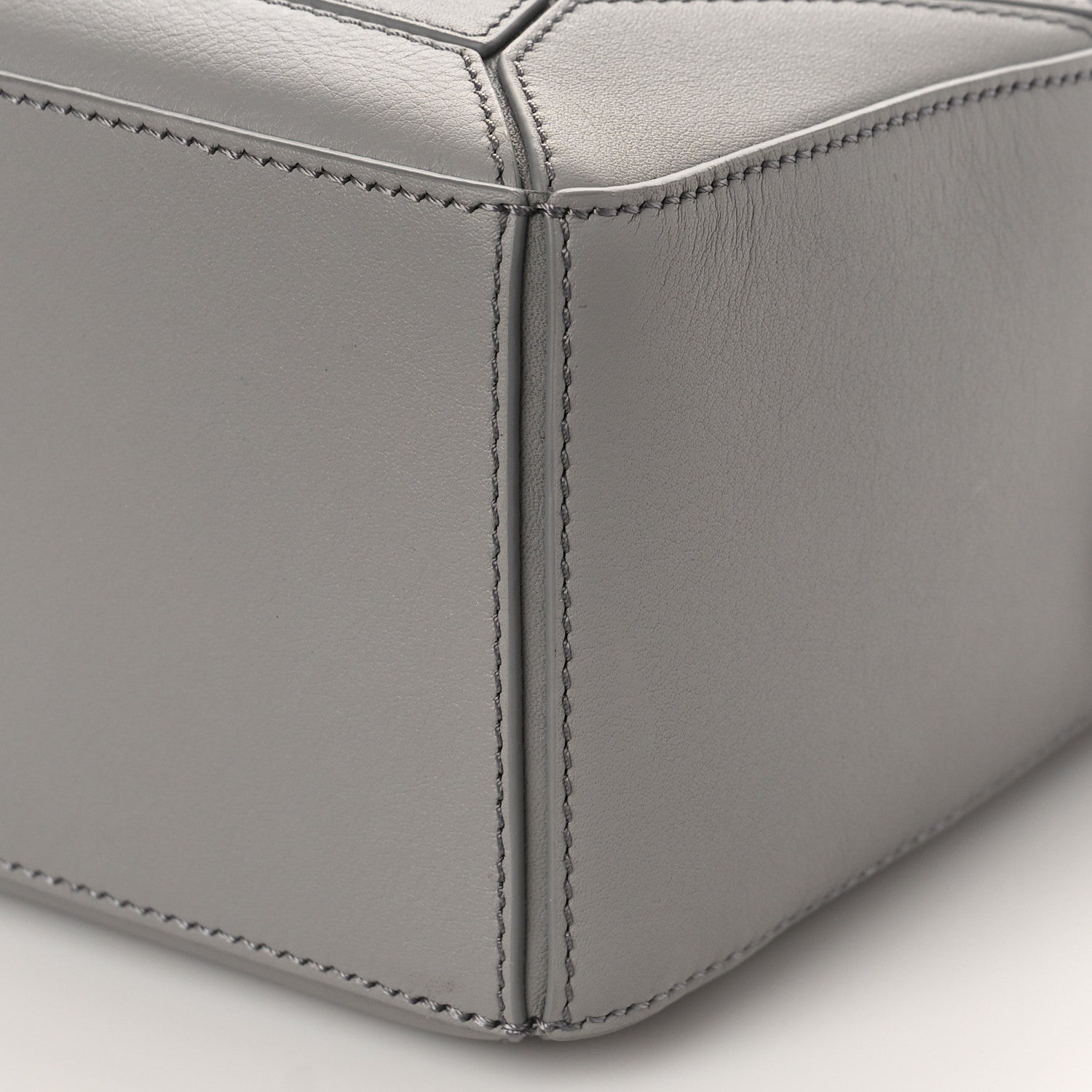 Loewe Calfskin Small Puzzle Bag Pearl Grey 8 of 8