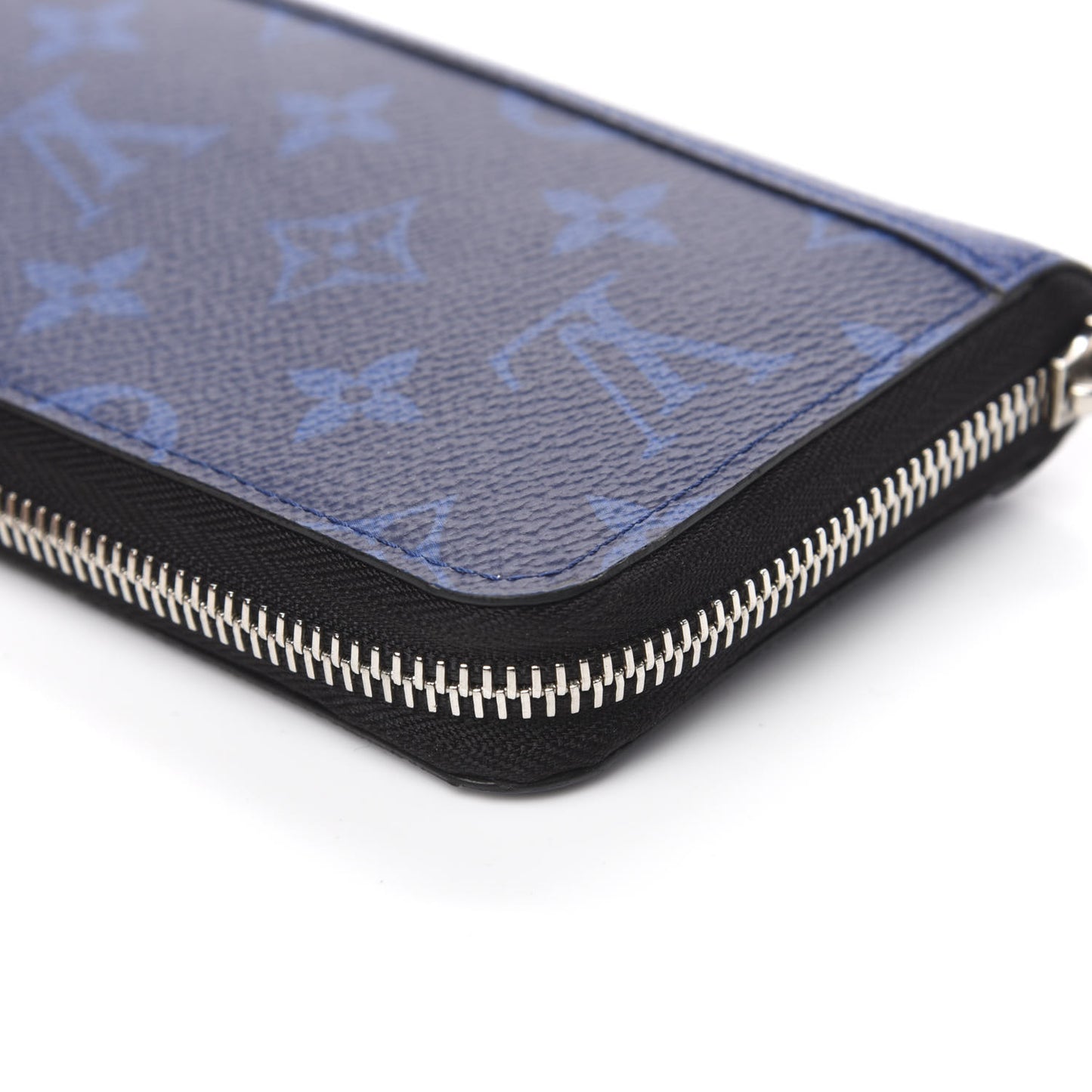 Taigarama Vertical Zippy Wallet Cobalt