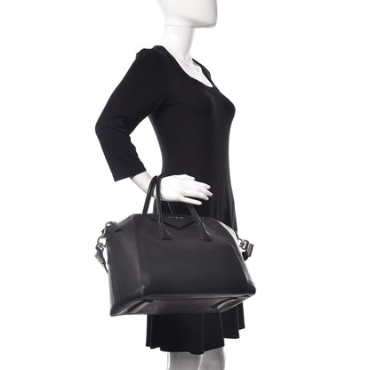 Givenchy Sugar Goatskin Medium Antigona Black 3 of 18