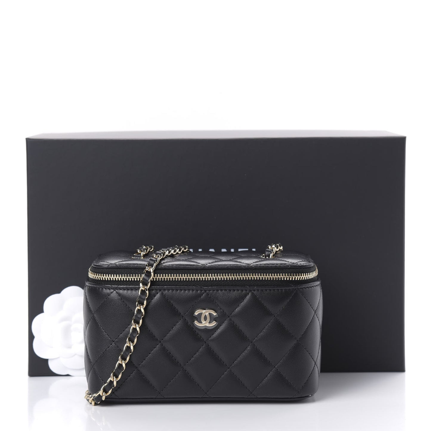 Lambskin Quilted Small Vanity Case With Chain Black