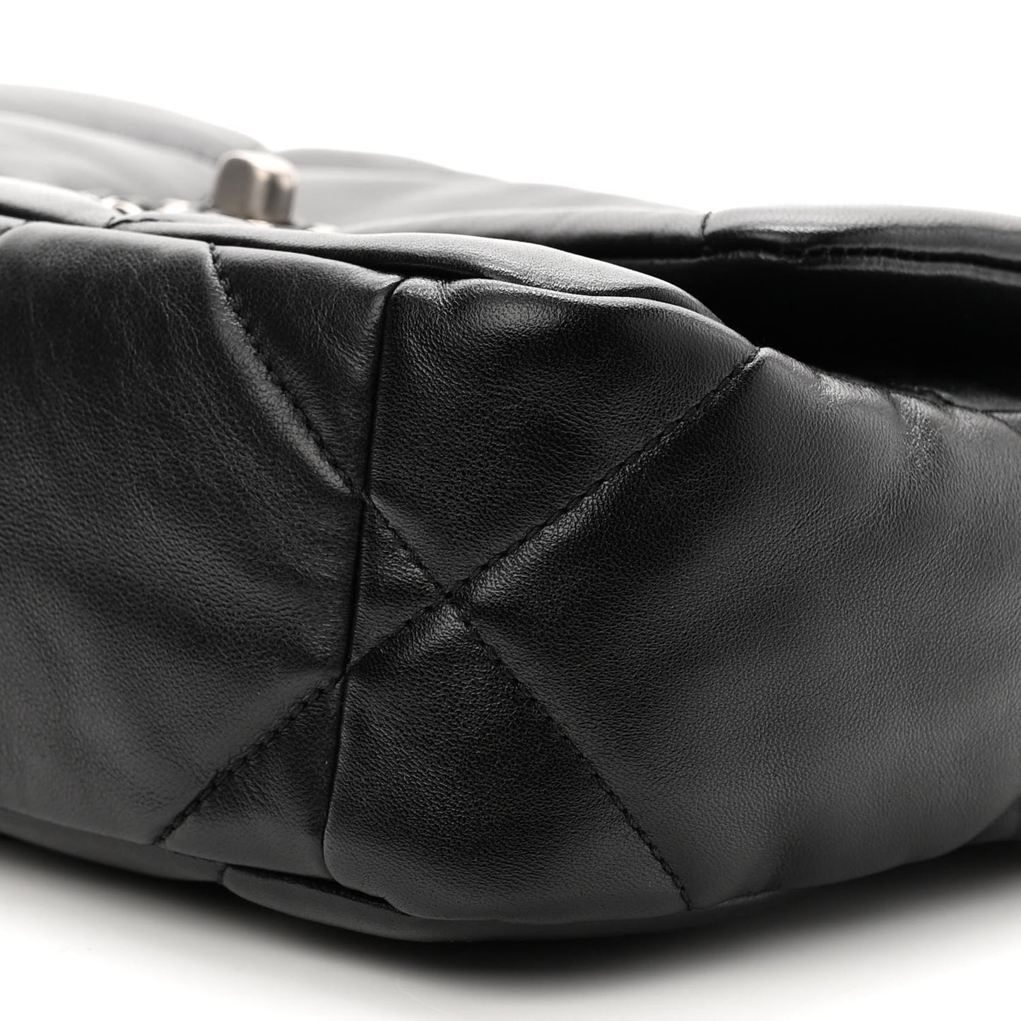 Lambskin Quilted Medium Chanel 19 Flap Black