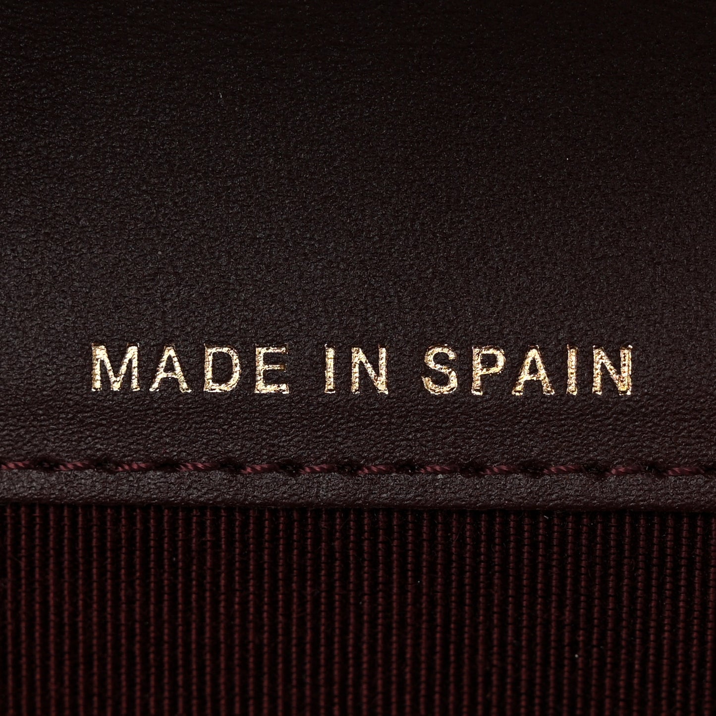 Caviar Quilted Yen Wallet Black